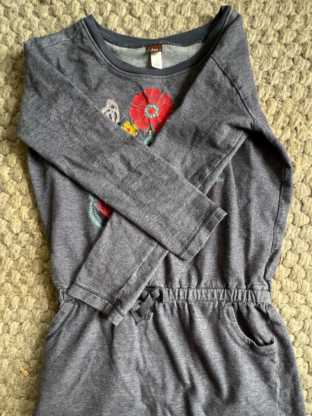 Girls Charcoal Gray Gathered Waist Long Sleeve Top - Picture 3 of 4